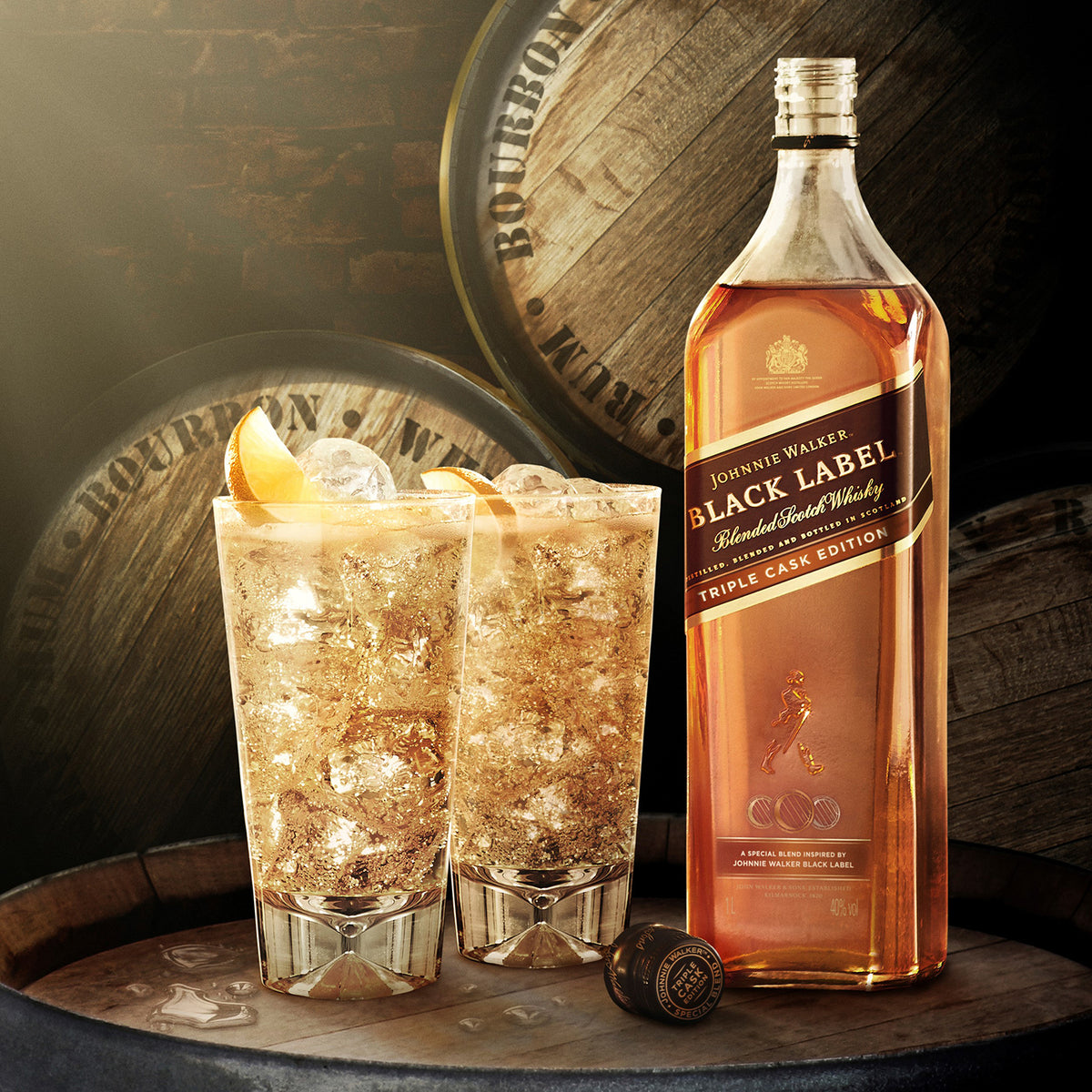 Johnnie Walker Black Label Triple Cask Blended Scotch Whisky - Attenza Panamá