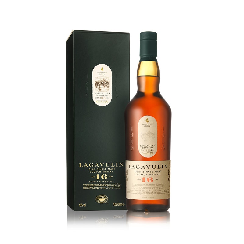 Lagavulin 16 Year Old Single Malt Scotch Whisky - Attenza.net