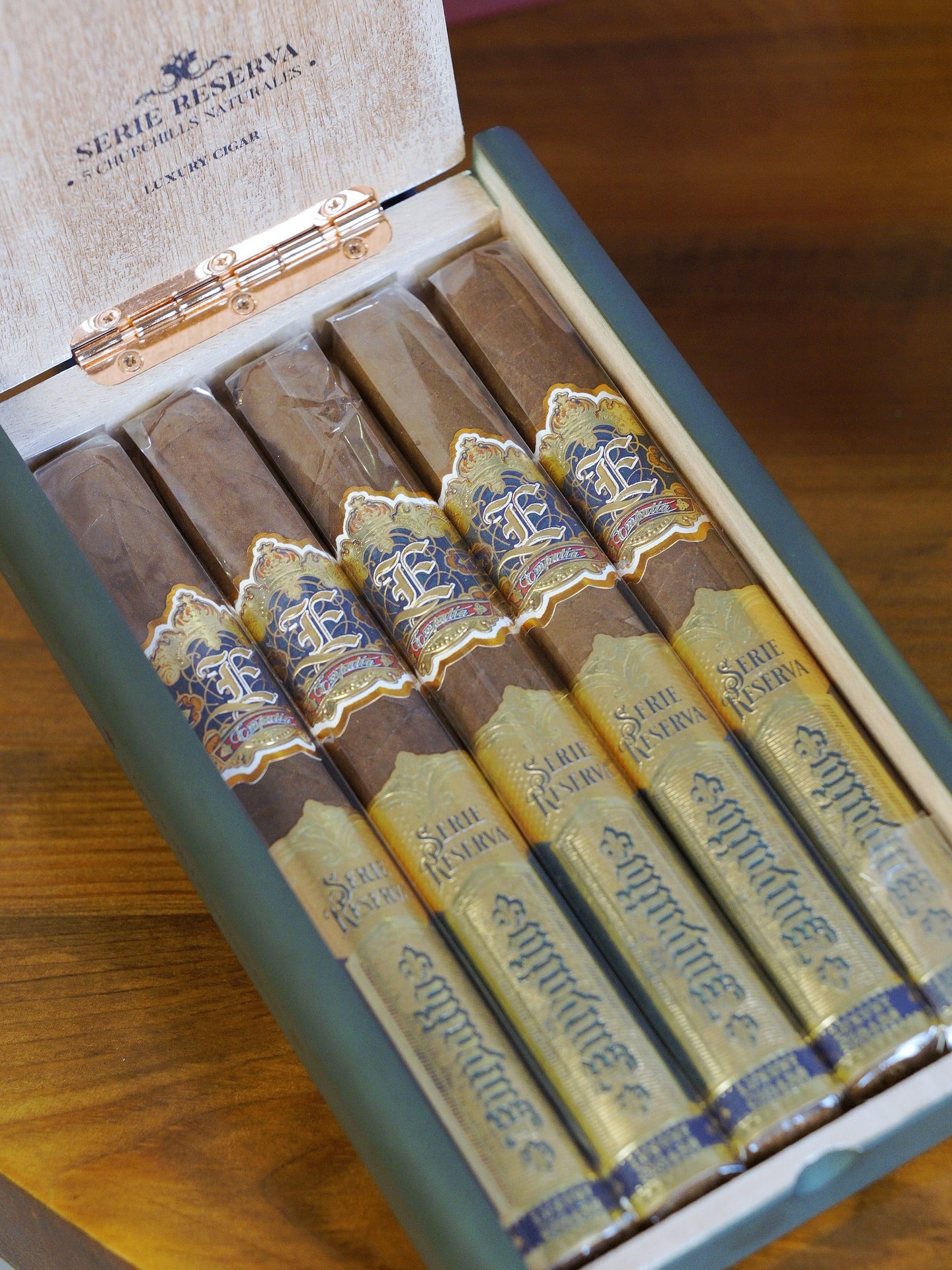 Habanos Empatia Serie Reserva - Caja de 5 - Attenza.net