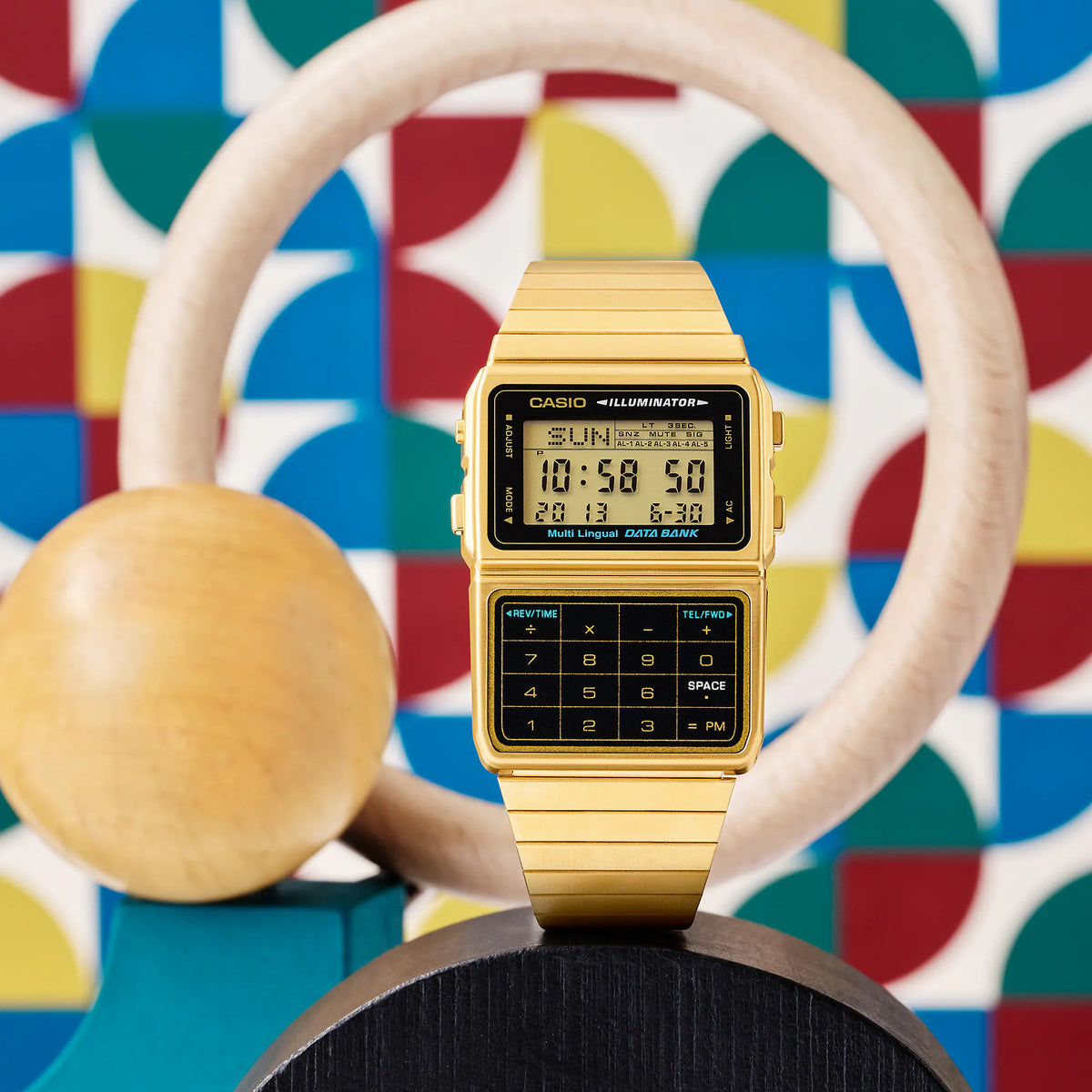Reloj Digital con Calculadora Dorado Unisex