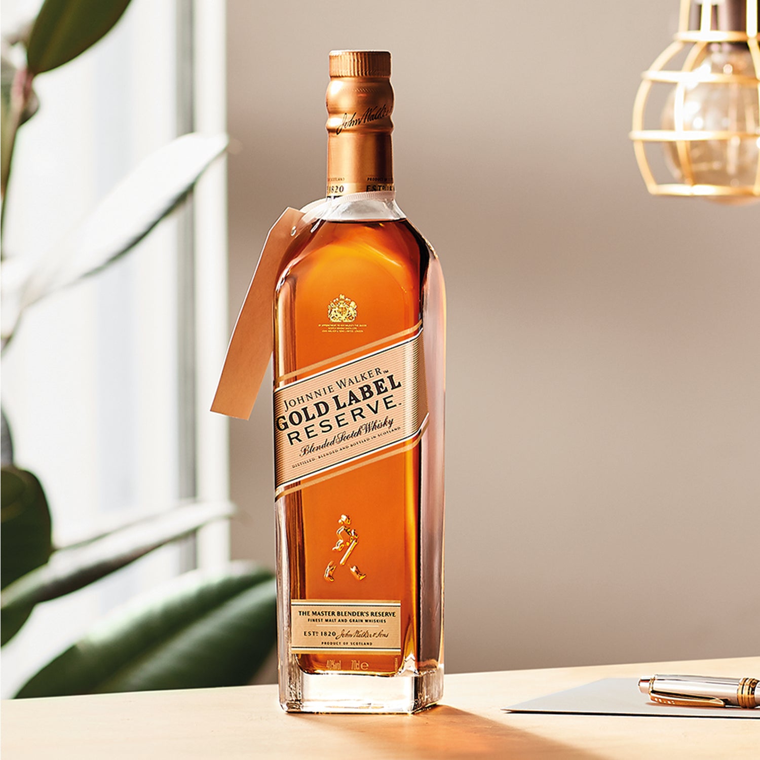 Johnnie Walker Gold Label Reserve Blended Scotch Whisky - Attenza.net