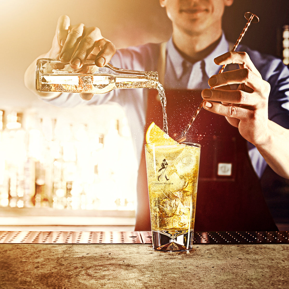 Johnnie Walker Red Label Blended Scotch Whisky - Attenza Panamá