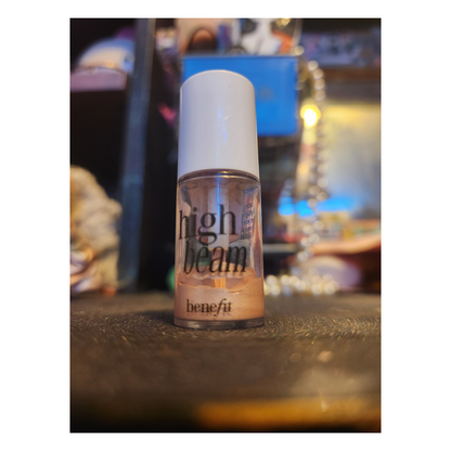 Dew-la-la Liquid glow highlighter